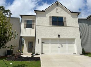 5325 Fox Hill Ln, Oakwood, GA 30566