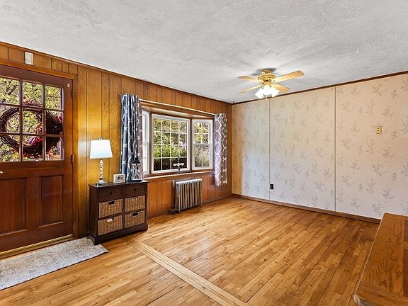 5th image of 158 Rowayne Park