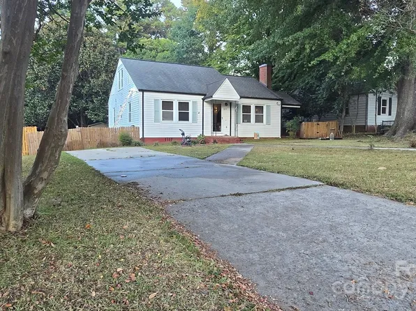642 Forest St NW, Concord, NC 28025