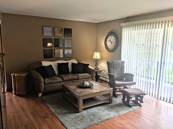3rd image of 11102 S 84th Ave APT 1A