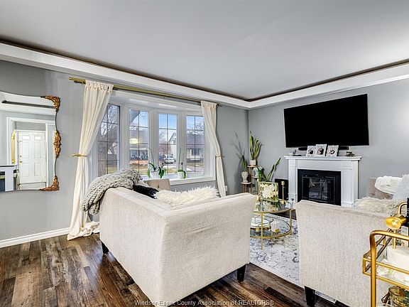 5th image of 1814 Larkin Rd