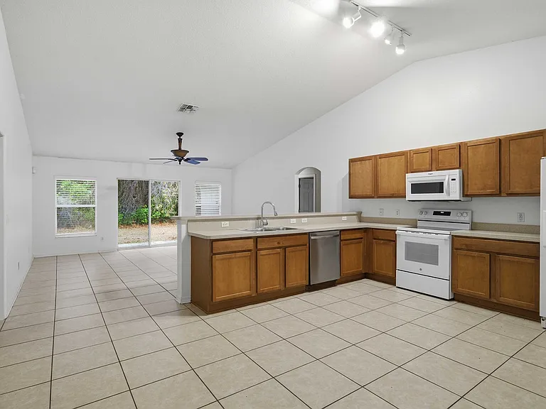 57 Pine Dr — Photo 23