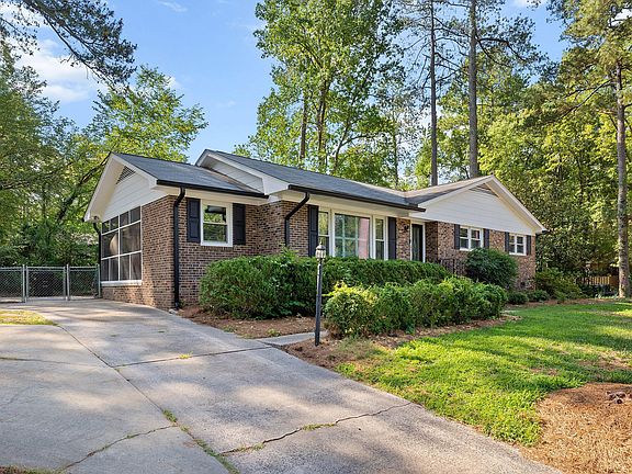 4th image of 4807 Brentwood Rd