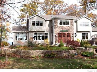 941 Woodcliff Dr, Youngstown, NY 14174