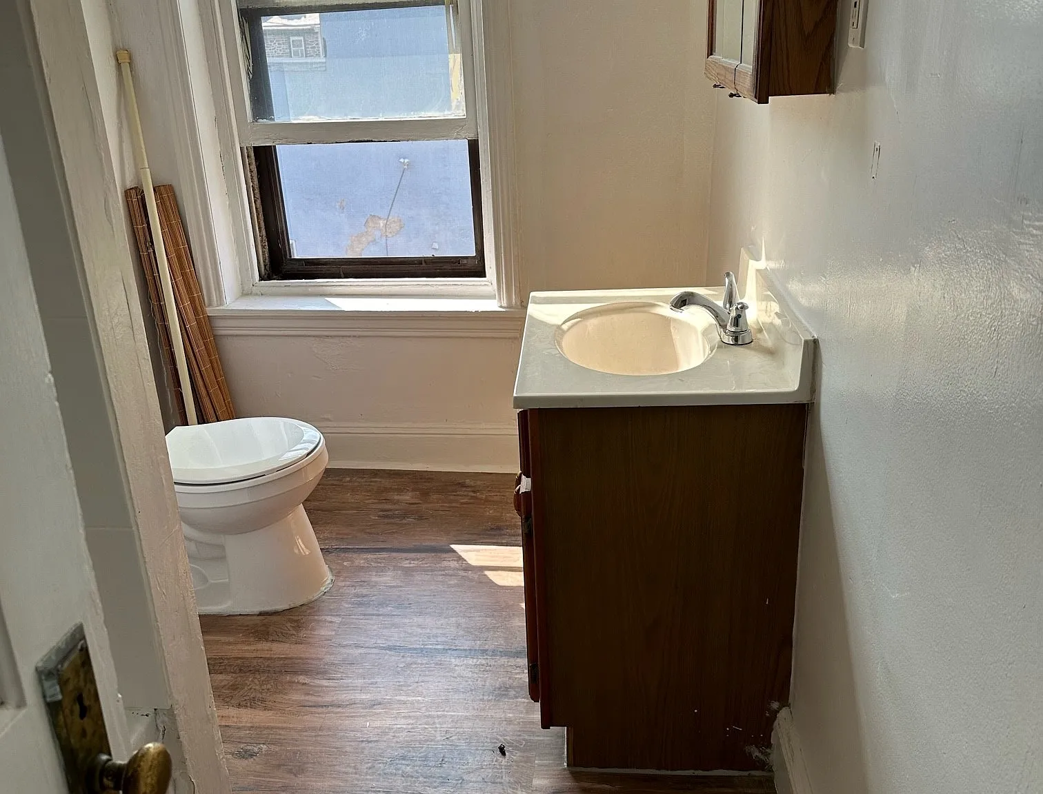 1 bed, $1,000 — Photo 1