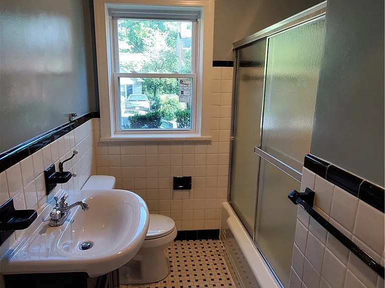 1015 Brook St — Photo 20