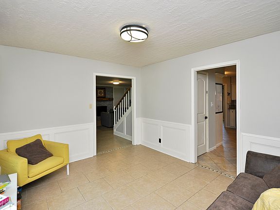 5th image of 15019 Hiddenwood Dr