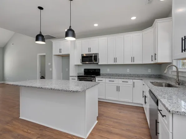 94 Hickory Ridge Ln, Woodbury, TN 37190