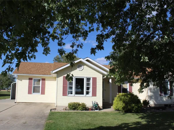 23780 Dogwood Ln, Jerseyville, IL 62052