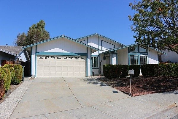 1st image of 790 Lynxwood Ct