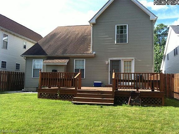 4th image of 16405 Sunny Glenn Ave
