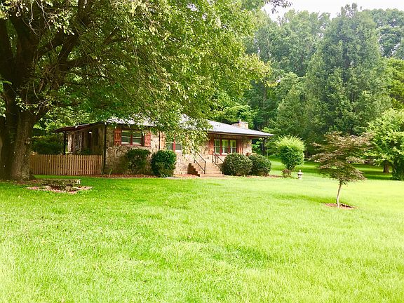 2nd image of 12147 Sewanee Hwy