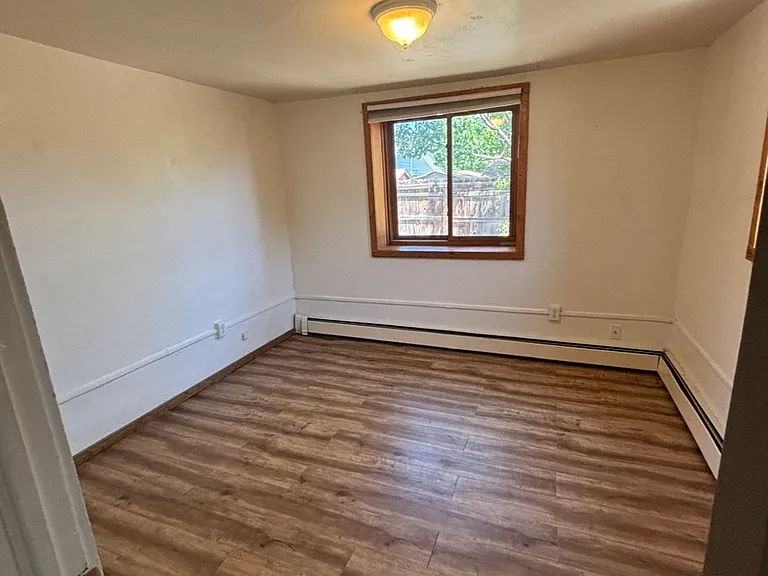 940 McIntyre St #B — Photo 5