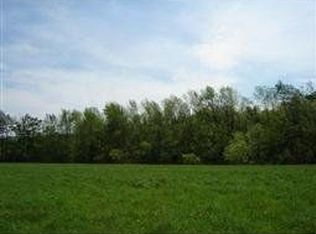 2 S Central St, Plainfield, MA 01070