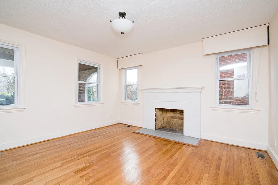 4 bed, 3.5 bath, $4,500 — Photo 2