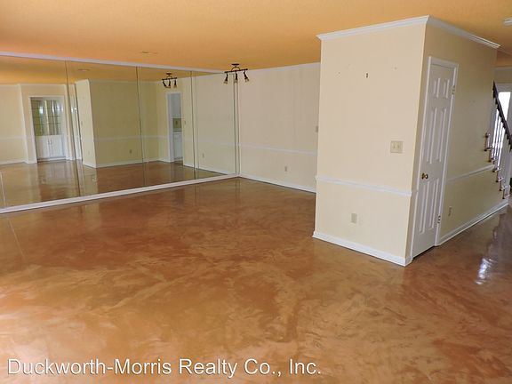 5th image of 1710 Saint Charles Pl