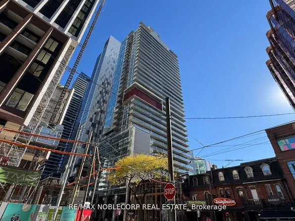 375 King St W #810, Toronto, ON M5V 1K5