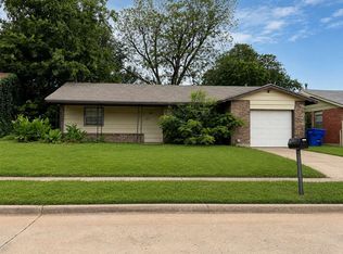 1317 McGregor Dr, Midwest City, OK 73130
