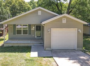 754 Peck Rd, Tallmadge, OH 44278