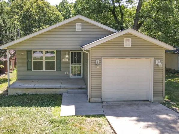 754 Peck Rd, Tallmadge, OH 44278