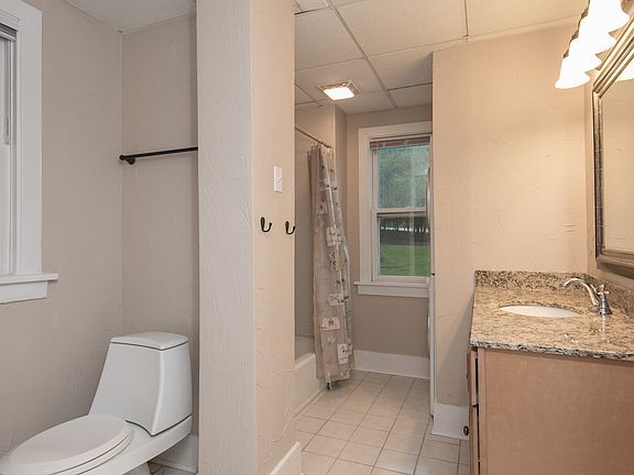 Clean and beautiful bathroom