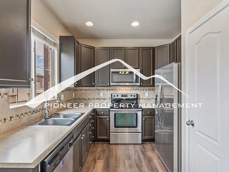 6247 Fowler Mill Point — Photo 6