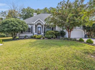 1302 Brookgreen Ln, Ooltewah, TN 37363
