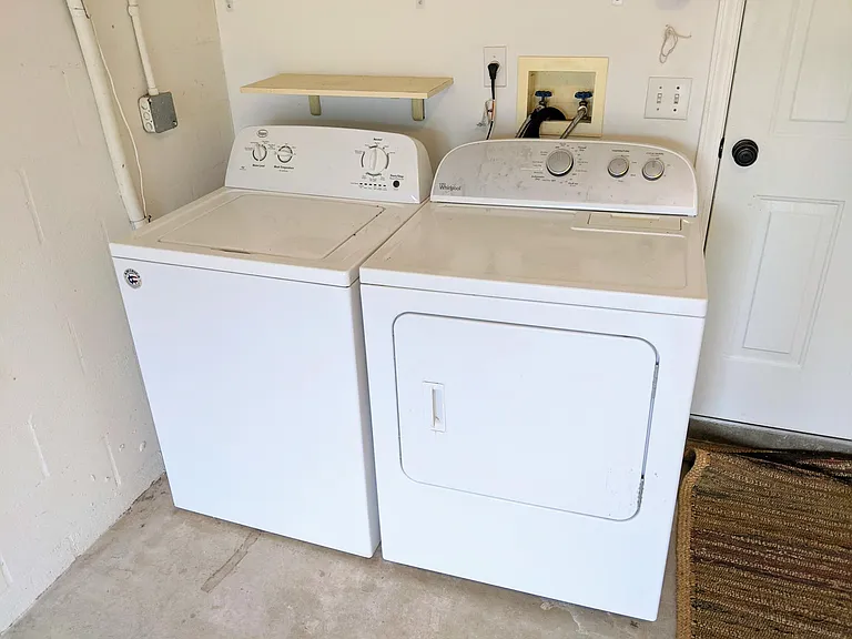 520 Pineapple Ave — Photo 16