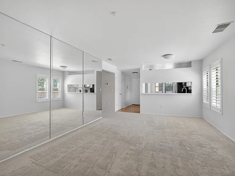 1123 S Villa Way #1 — Photo 3