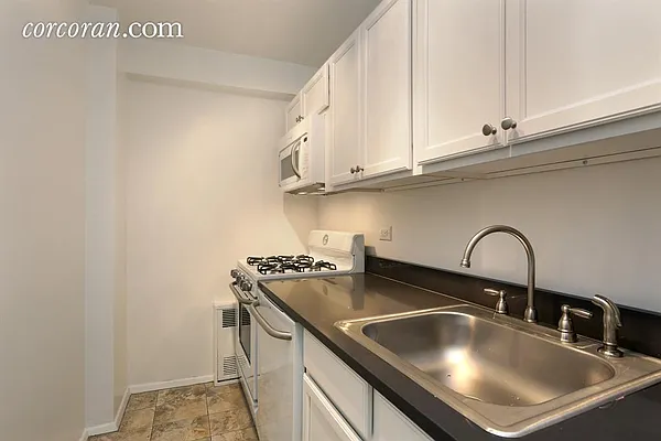 Rented by Corcoran | media 21