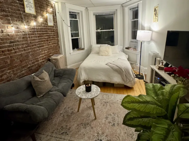 65 Burbank St #25 — Photo 1