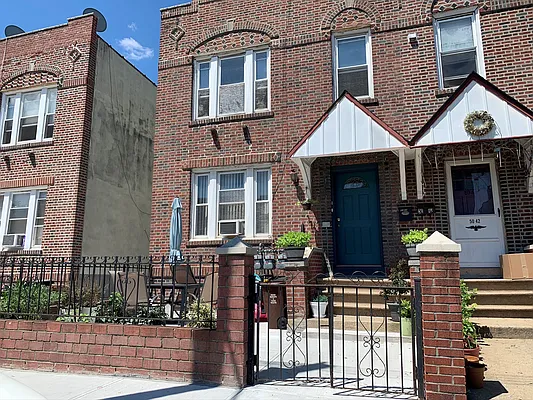 Rented by RealTegrity NY LLC | media 15