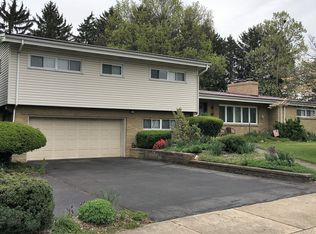 901 E McKinley St, Chambersburg, PA