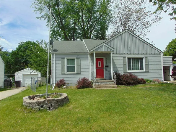 1708 Merle Hay Rd, Des Moines, IA 50310