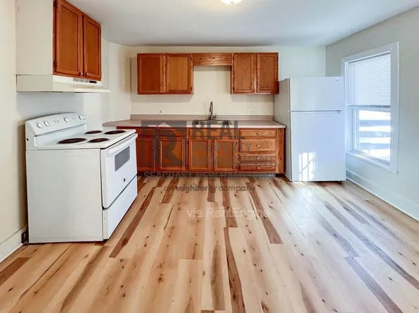 31 Park St #A, Dover, NH 03820