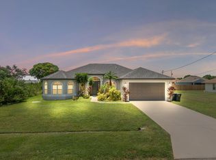 5804 NW North Dooley Cir, Port Saint Lucie, FL 34953