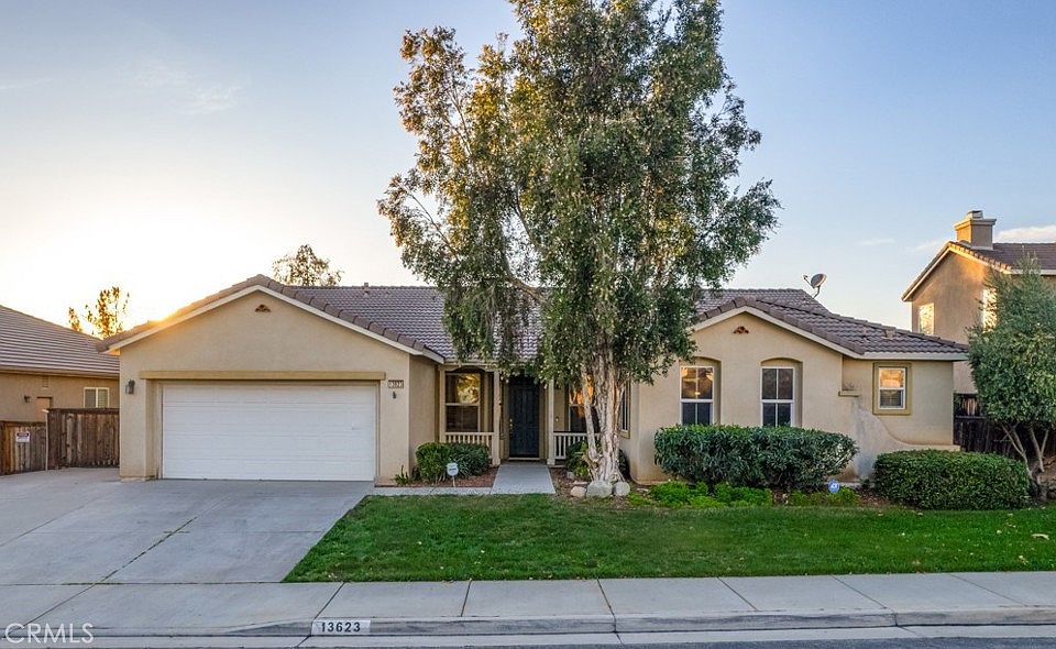 1st image of 13623 Diamond Ln