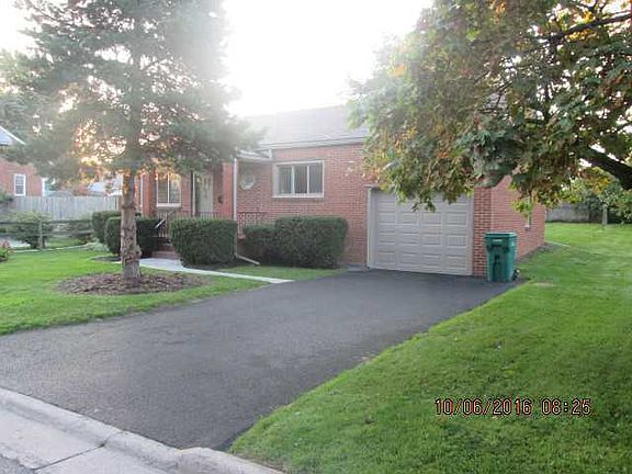 3rd image of 6 Santus Dr