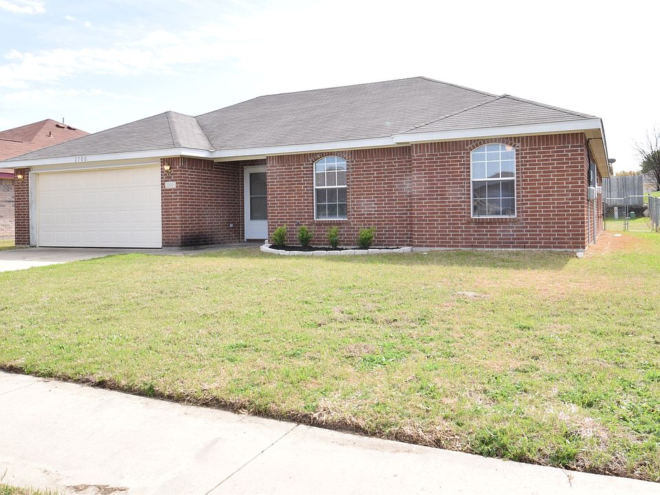 1st image of 2700 Maria Dr