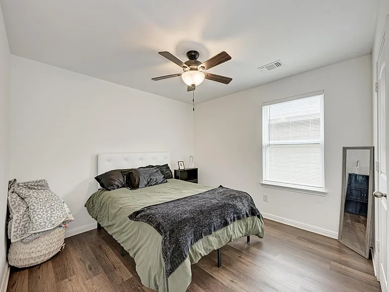 132 Maywood Ln — Photo 24