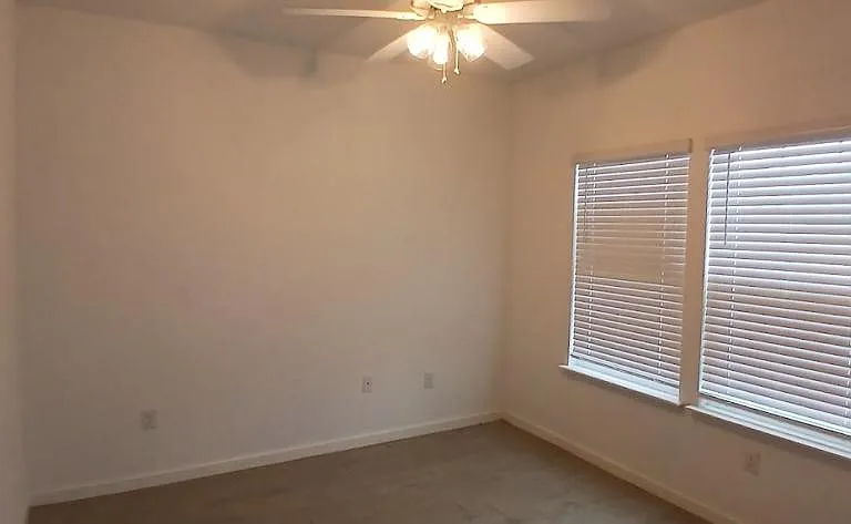 1846 NW 44th Court Rd — Photo 6