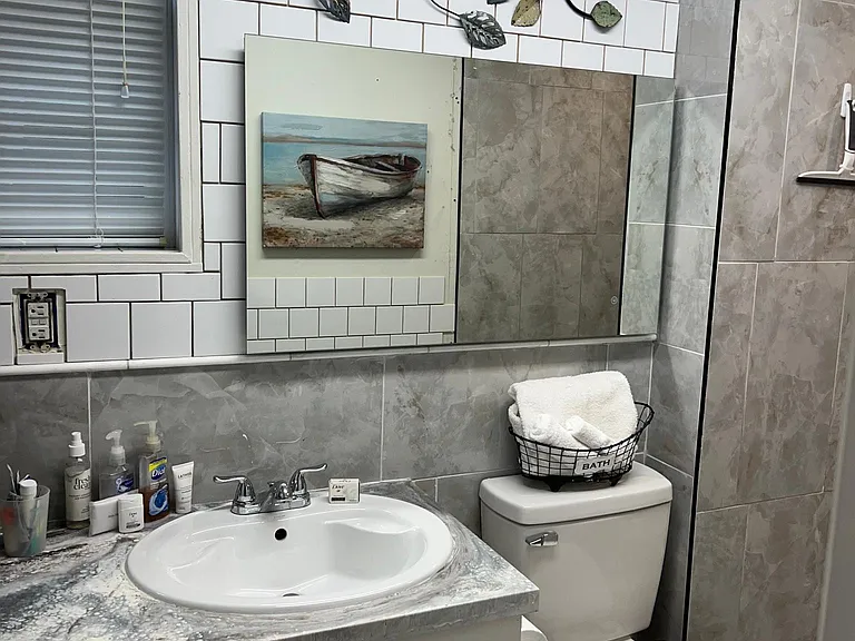 Norman Shores Dr — Photo 6
