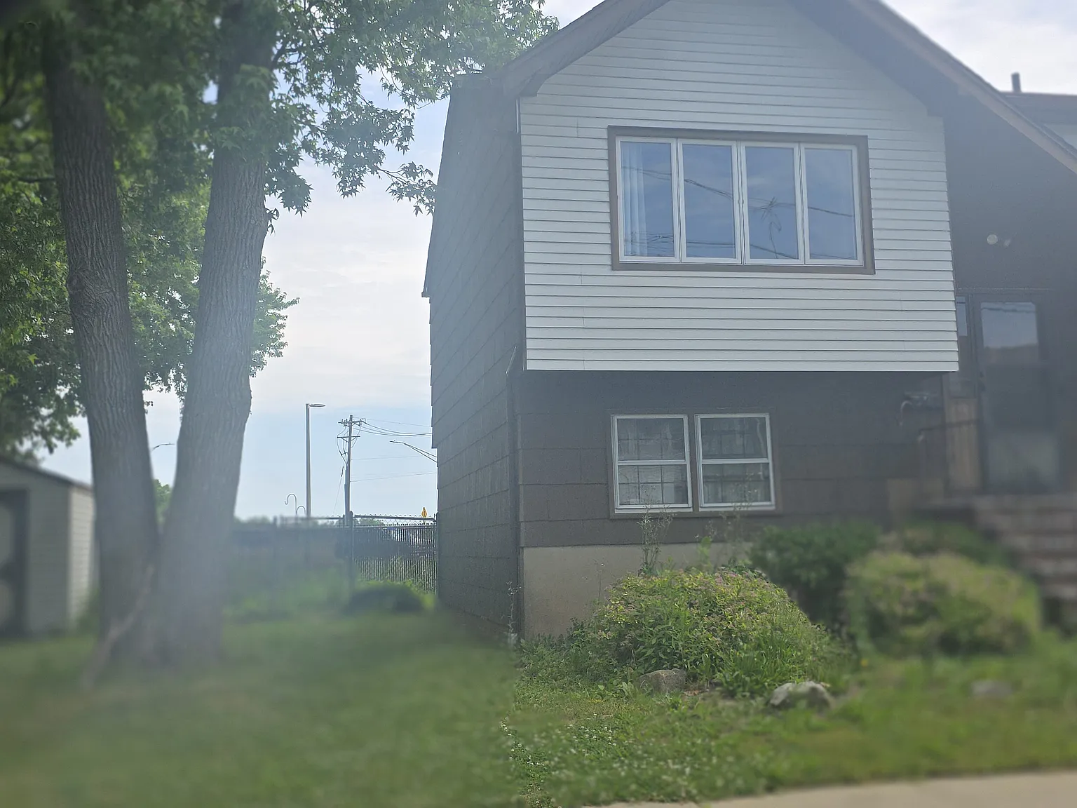 Jensen Ave, Fords — Photo 2