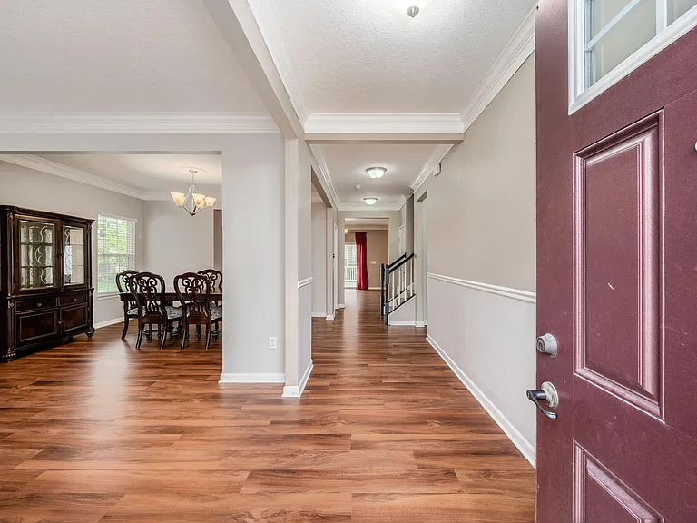 422 Keith Way — Photo 6