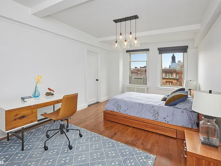 315 E 68th St #8H — Photo 7