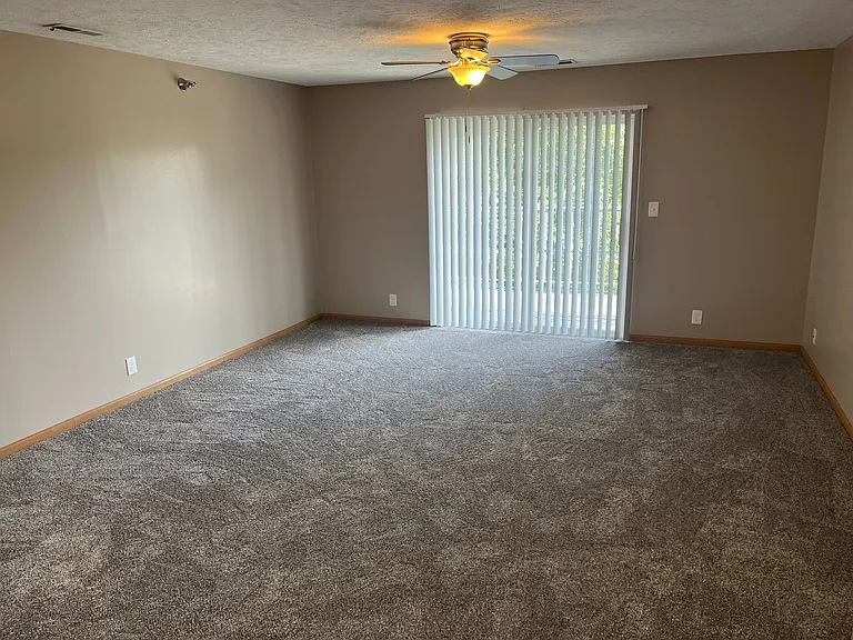 Deer Park Apartments — Photo 73