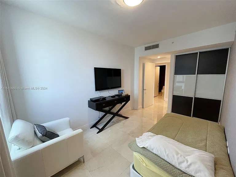 17001 Collins Ave #3008 — Photo 10