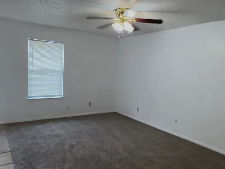 213 S Beverly St #1 — Photo 3