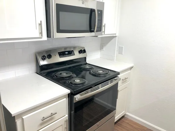 450 Wimbledon Rd #6C, Edmond, OK 73003