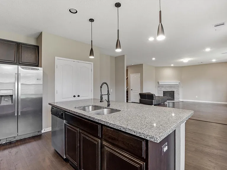 16515 Williamstown Dr — Photo 13